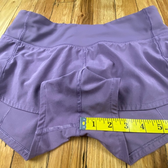 🚫Lululemon size 2 speed up shorts color purple - Picture 7 of 10